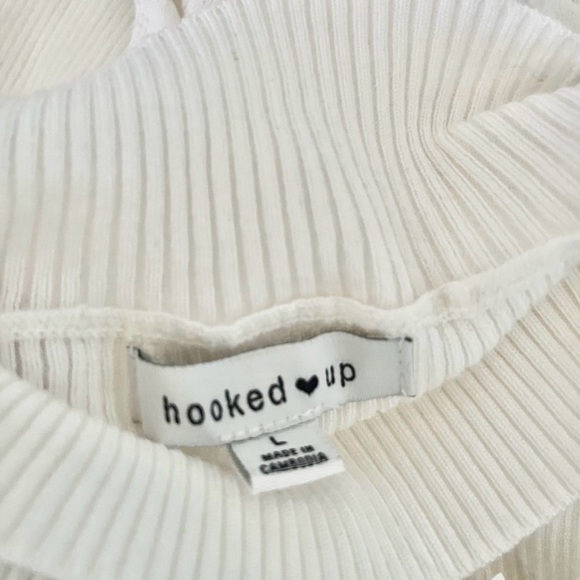 Hooked Up by IOT White/Cream Turtle Neck Sweater - Picture 5 of 8